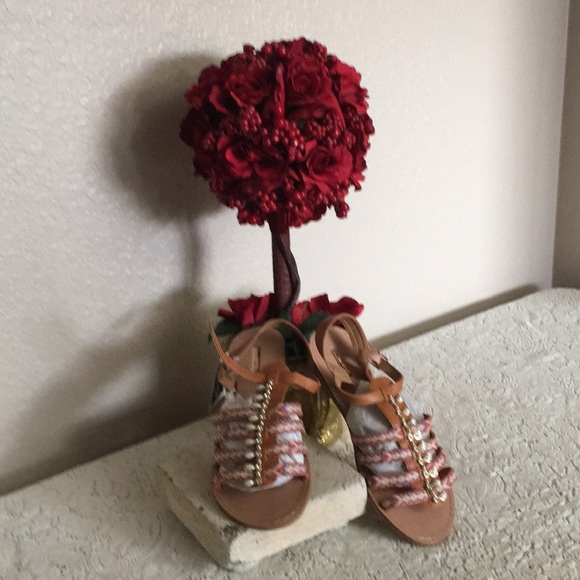 Sandals - Picture 3 of 5